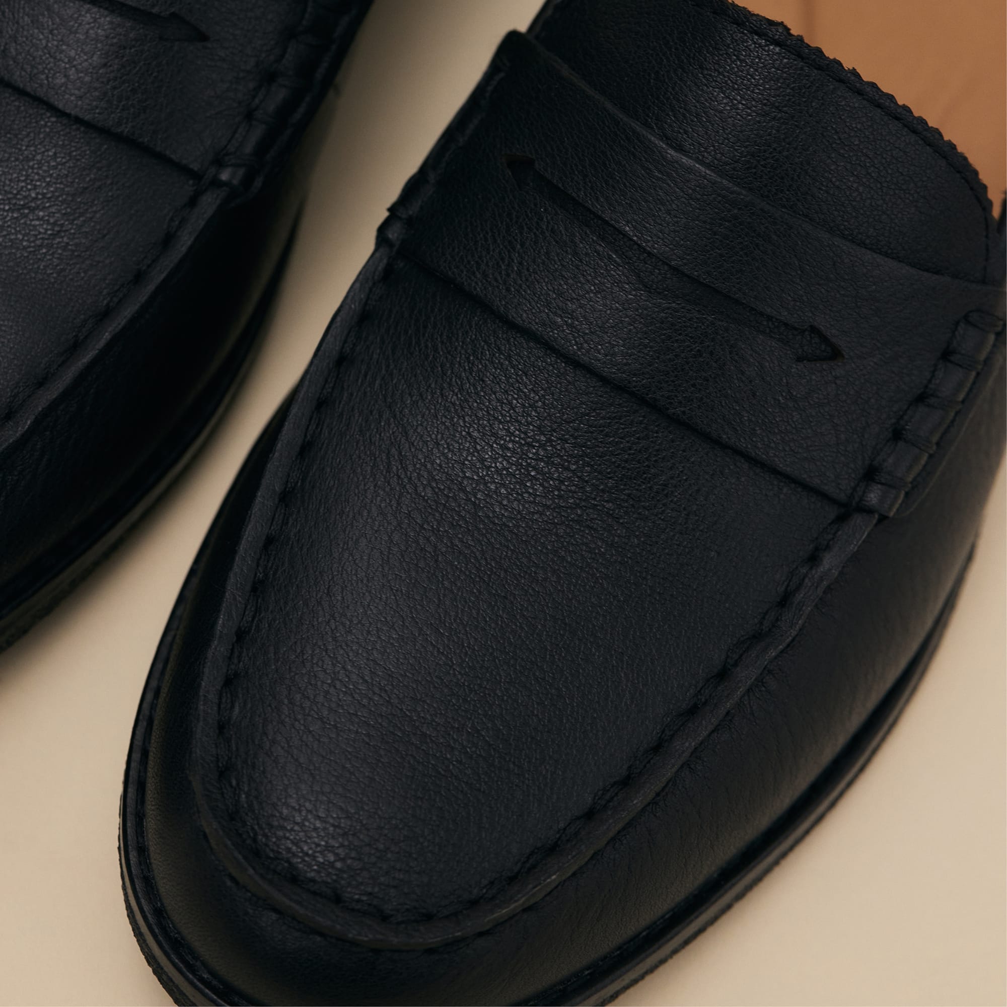 Seaport Penny Loafer - Image 11